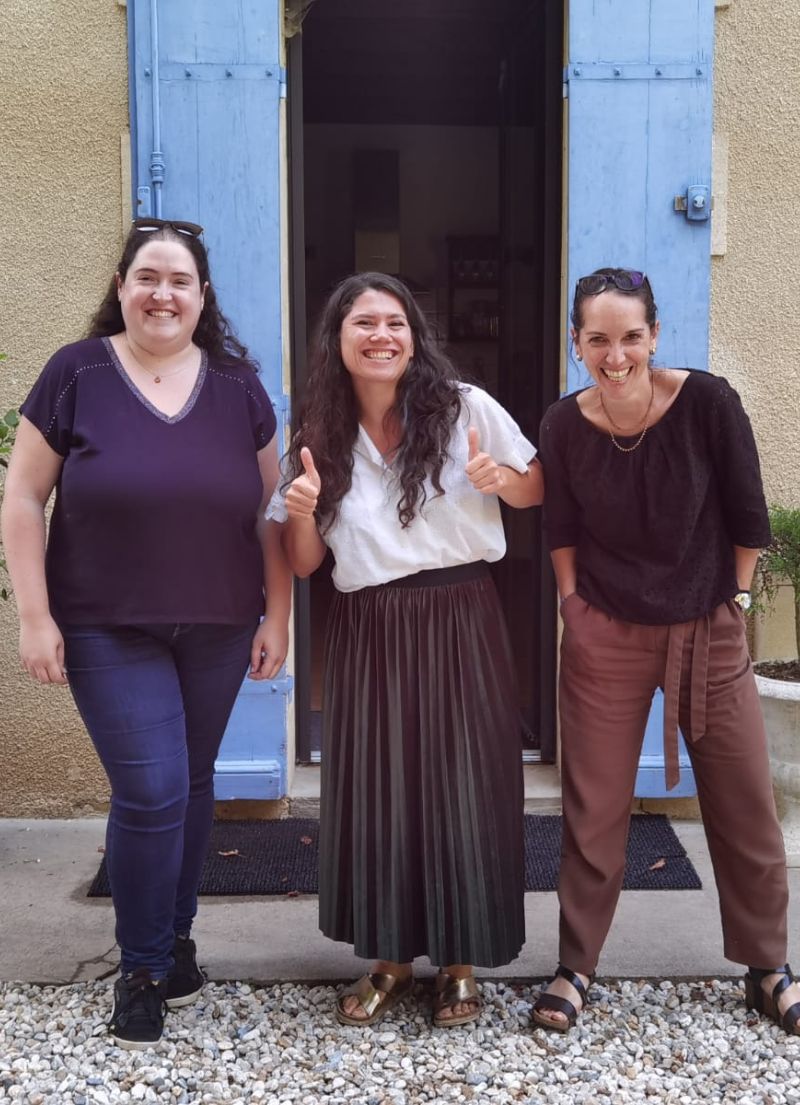 Noemie, Amelie et Marie les trois co-presidente de lassociation arts-et-canailles